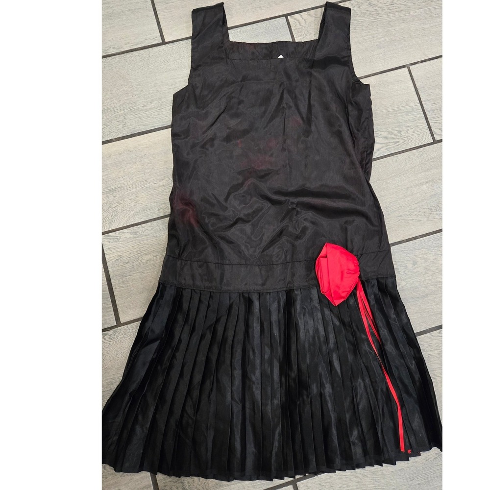 Vintage Black Drop Waist Flapper Dress Flower Accent Pleated Skirt Sleeveless